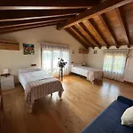 Casa En * Mompía